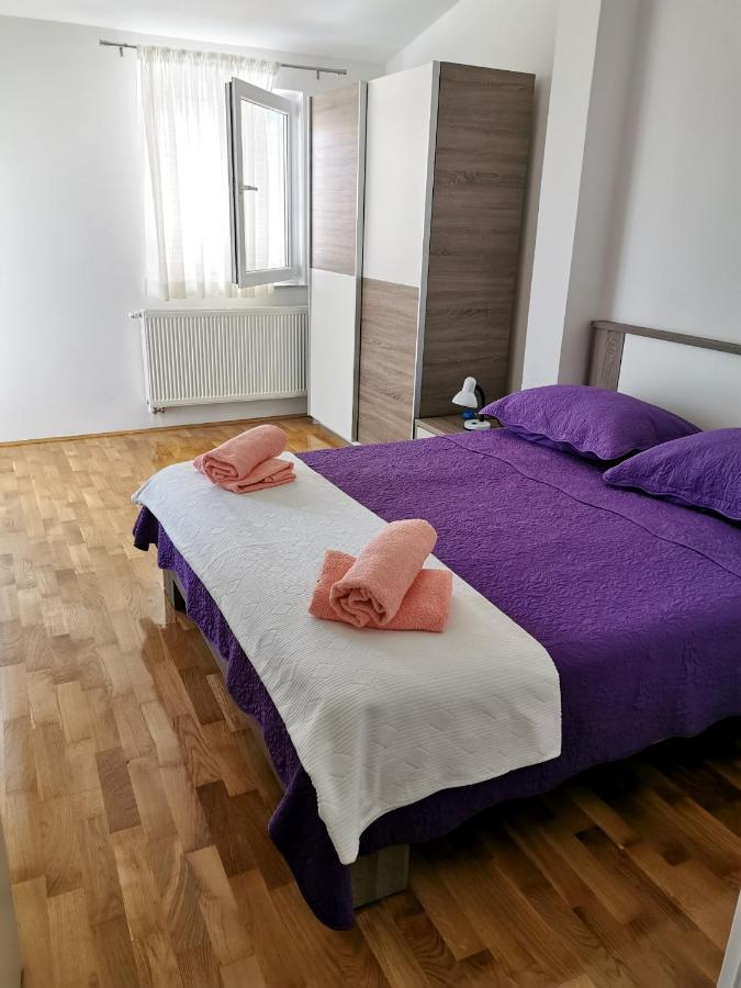 Apartment Brala Posedarje Buitenkant foto
