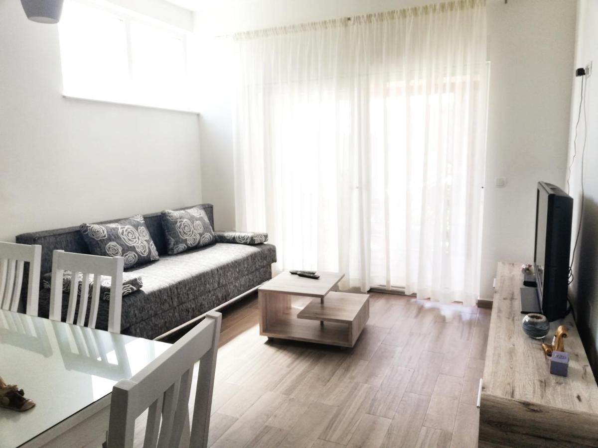 Apartment Brala Posedarje Buitenkant foto